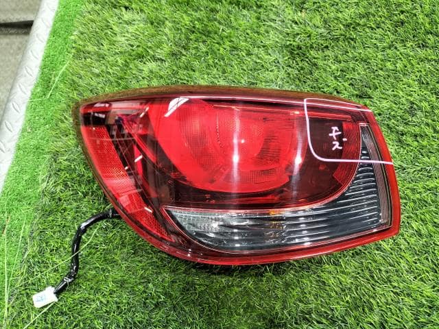 Left Tail Light MAZDA Demio 2018 6BA-DJLFS D09L51160D — photo 1