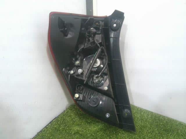Right Tail Light HONDA Fit DBA-GK3 — photo 4