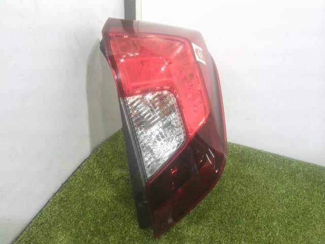 Right Tail Light HONDA Fit DBA-GK3 — photo 1