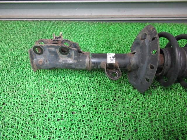 Front Right Strut HONDA Freed Spike 2011 DBA-GB4 — photo 4