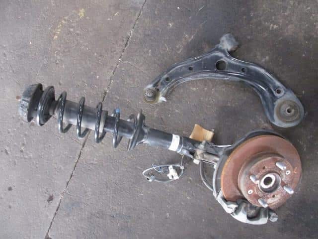 Front Left Strut Assembly HONDA N-wgn 2014 DBA-JH1 — photo 1