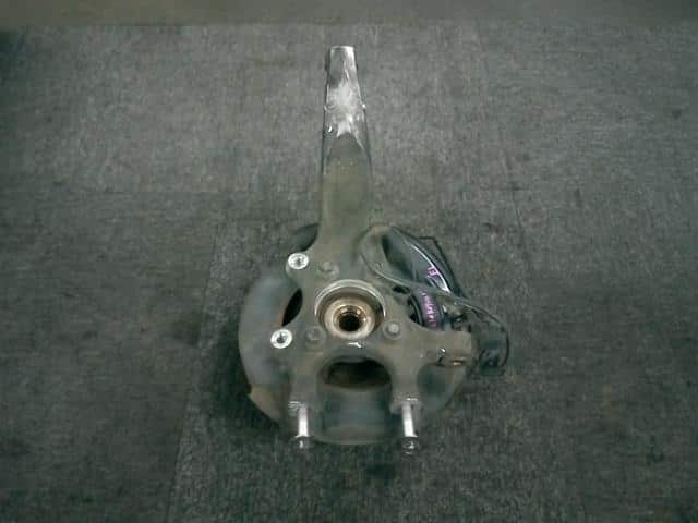 Front Left Knuckle Hub Assembly TOYOTA Crown 2014 DAA-AWS211 4320230050 — photo 2