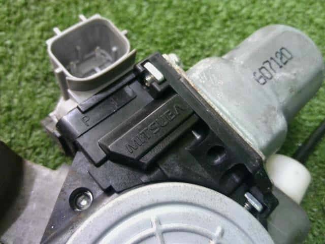Rear Right Door Regulator NISSAN Skyline 2007 DBA-V36 — photo 3