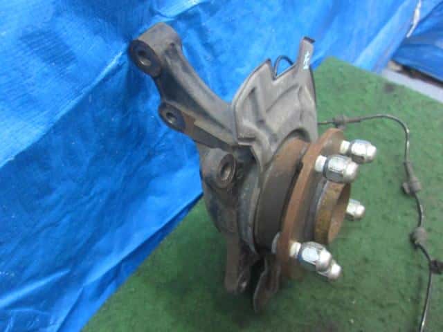 Front Left Knuckle Hub Assembly SUZUKI Swift 2013 CBA-ZC32S — photo 2