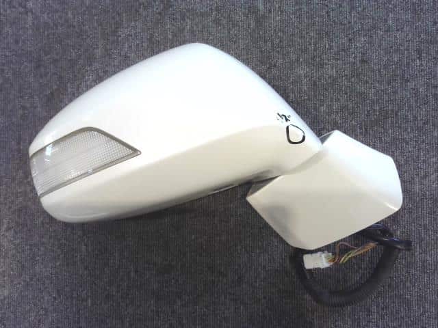 Right Side Mirror HONDA Freed 2012 DAA-GP3 76200SYYJ01ZC — photo 1