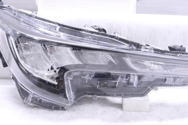 Right Headlight TOYOTA 2019 3BA-ZRE212W 8110512M40 — photo 2