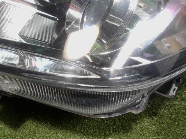 Left Headlight SUZUKI Solio 2012 DBA-MA15S — photo 4