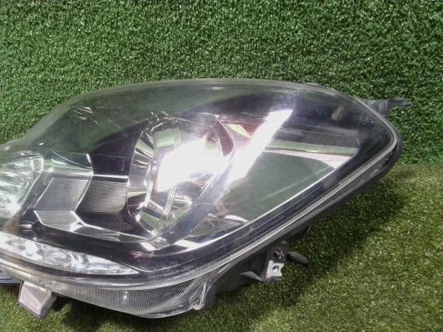 Left Headlight SUZUKI Solio 2012 DBA-MA15S — photo 7