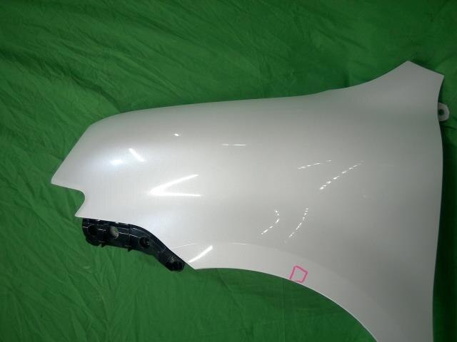 Left Fender Panel TOYOTA Sienta 2011 DBA-NCP81G — photo 3