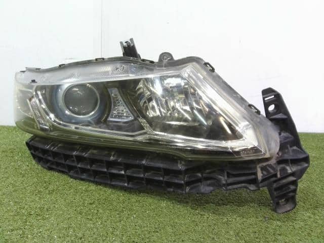 Right Headlight HONDA Odyssey 2008 DBA-RB3 — photo 1
