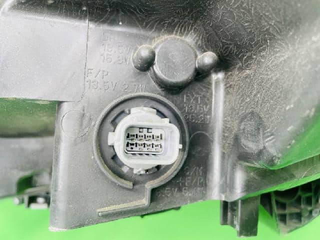 Right Headlight HONDA CR-V 2011 — photo 3