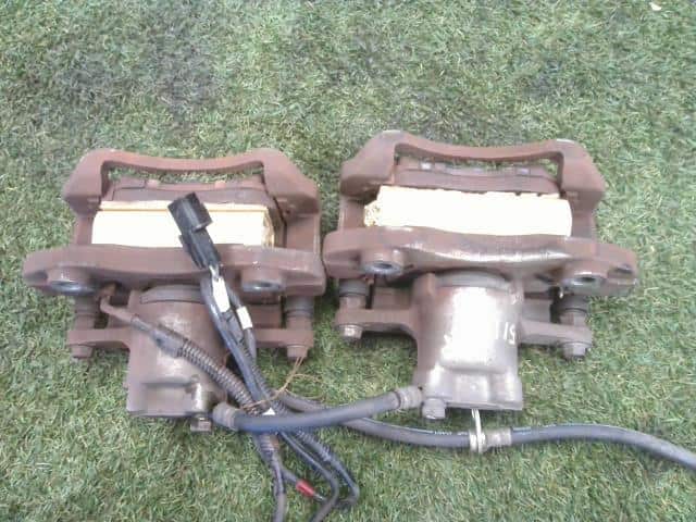 Front Right Caliper Mitsubishi Fuso 2007 PDG-FE70D MK448703 — photo 3