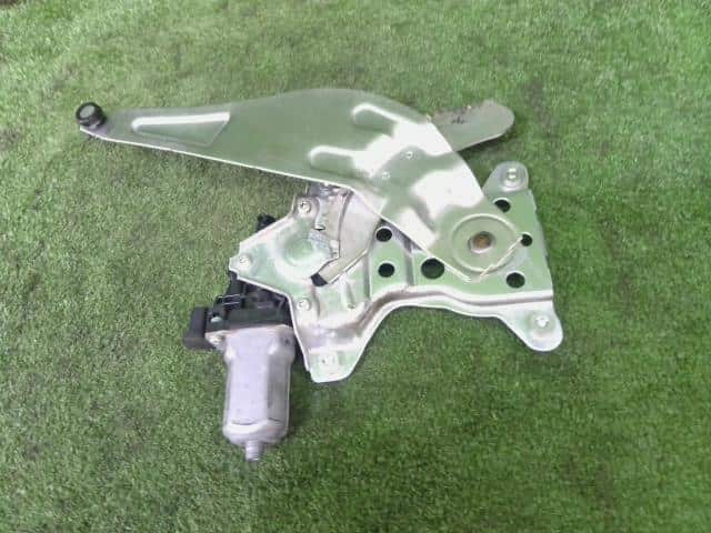 Rear Left Door Regulator SUZUKI Swift 2009 DBA-ZC71S 8350263J10 — photo 2