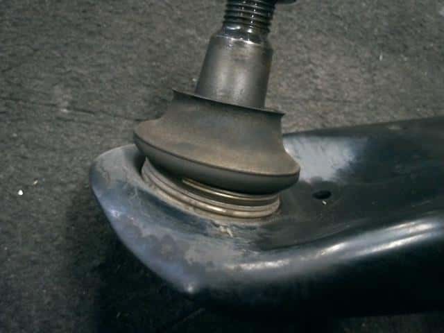 Front Left Lower Control Arm SUBARU Sambar 2015 EBD-S500J 48069B5070 — photo 3