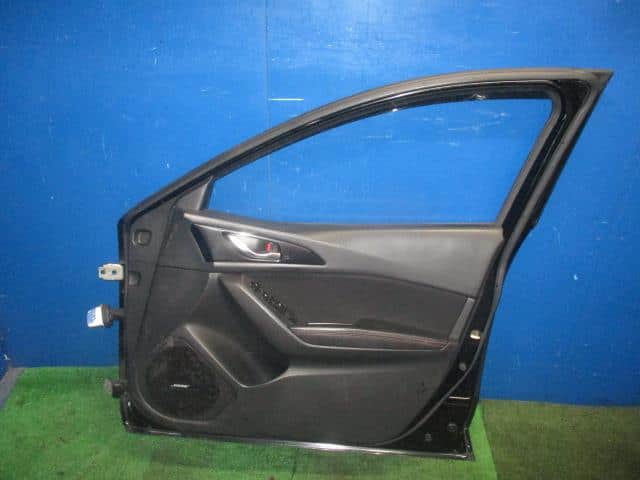 Front Right Door Assembly MAZDA Axela 2014 LDA-BM2FS BHY05802XF — photo 5