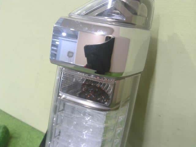 Right Tail Light HONDA N box+ 2012 DBA-JF1 — photo 2