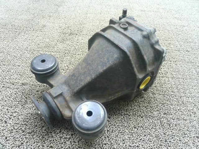 Rear Rigid Differential Assembly TOYOTA Crown 1999 GF-JZS151 4111030721 — photo 1