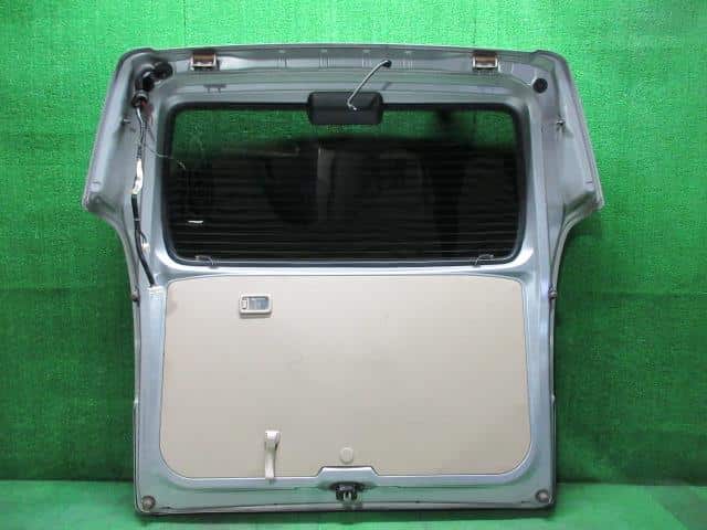 Back Door Assembly NISSAN Serena 2002 UA-TC24 — photo 2