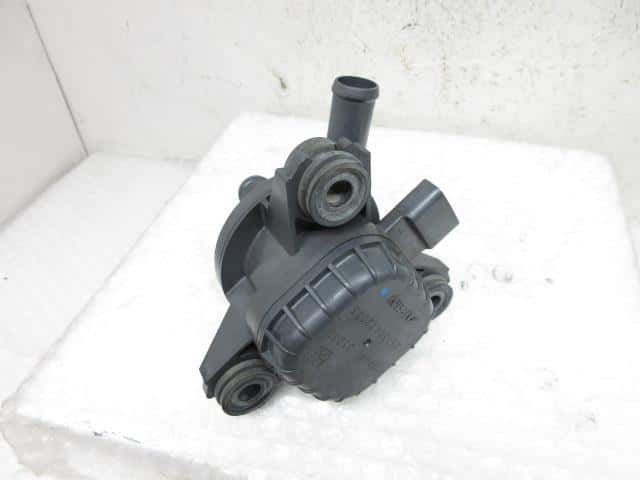 Water Pump TOYOTA Crown 2013 DAA-AWS210 1610039575 — photo 3