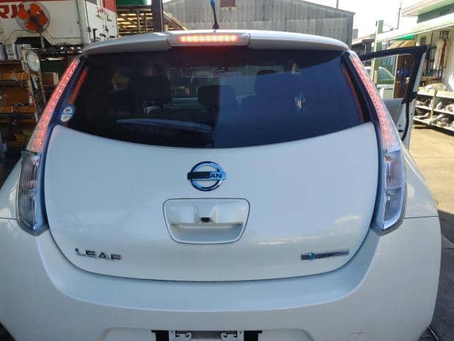 Back Door Assembly NISSAN Leaf_ 2013 ZAA-AZE0 — photo 4