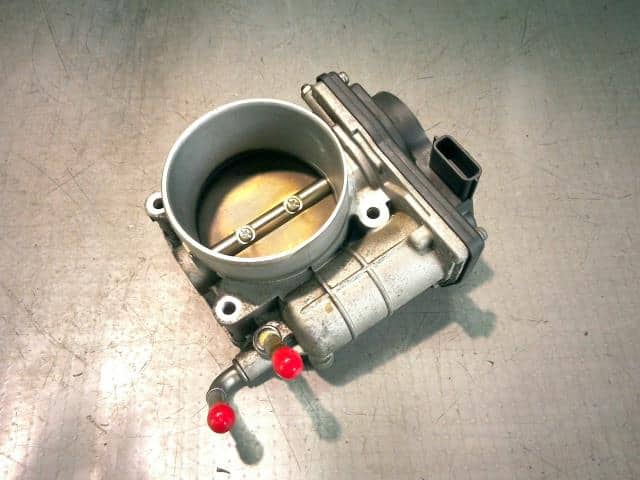 Throttle Body NISSAN Elgrand 2010 DBA-PNE52 — photo 1