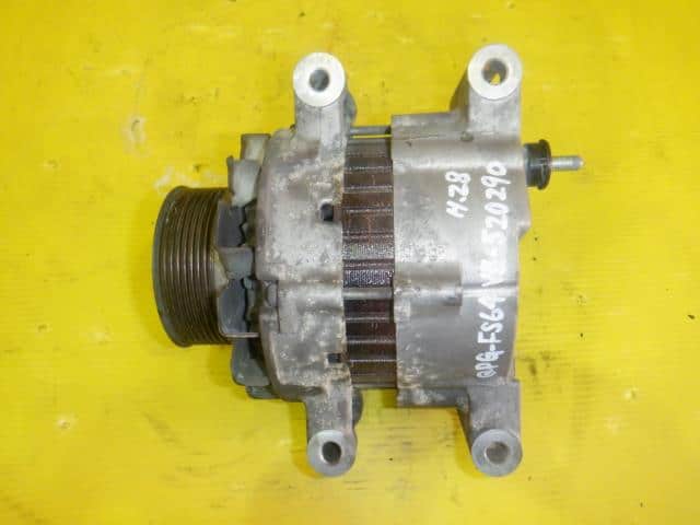 Alternator Mitsubishi Fuso Fuso largesize car 2016 QPG-FS64VZ MX000874 — photo 1