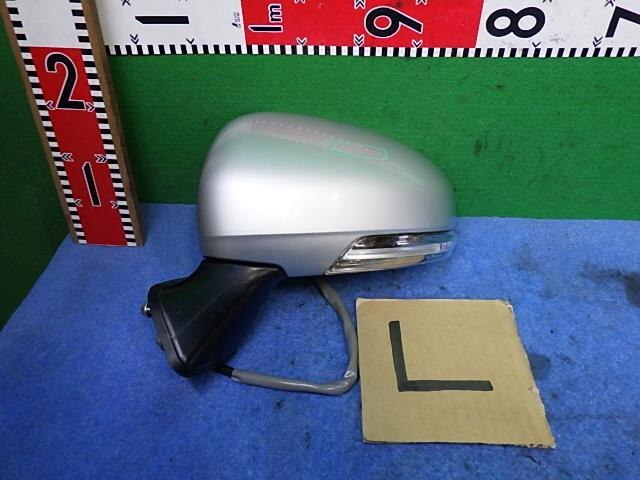 Left Side Mirror TOYOTA Prius 2011 DAA-ZVW30 — photo 1