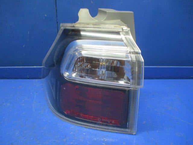 Left Tail Light HONDA Step Wagon 2008 DBA-RG1 — photo 1