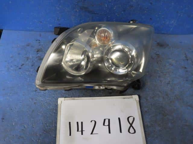 Left Headlight TOYOTA Avensis 2006 CBA-AZT255W — photo 1