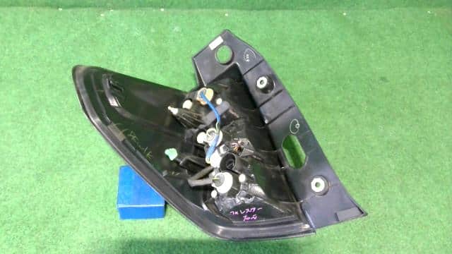 Right Tail Light SUBARU Forester 2008 DBA-SH5 — photo 3