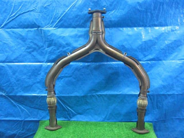 Front Exhaust Pipe NISSAN Skyline 2014 DAA-HV37 — photo 4