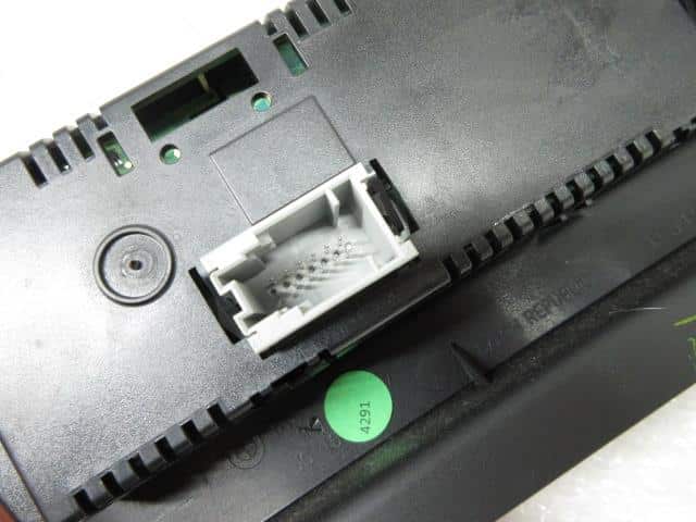 A/C Control Panel BMW X1 2011 ABA-VL18 6411925039401 — photo 7