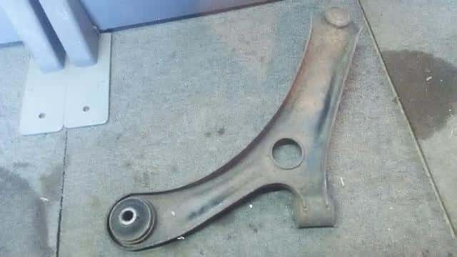Front Right Lower Control Arm MAZDA Az wagon 2008 DBA-MJ23S — photo 2