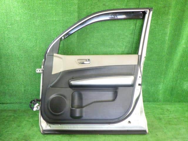 Front Right Door Assembly NISSAN X-Trail 2010 DBA-NT31 — photo 2