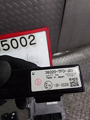 Engine Control Unit HONDA Fit 2011 DAA-GP1 — photo 3
