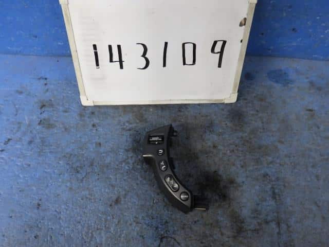 Steering Wheel NISSAN Serena 2008 DBA-C25 — photo 1