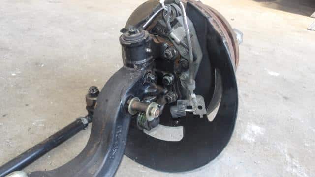 Front Differential Housing Assembly ISUZU 2002 KR-NKR81GN 8971375863 — photo 5