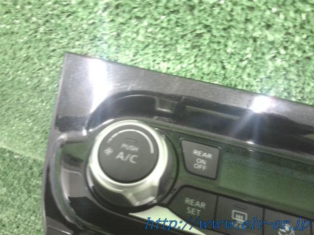 A/C Control Panel NISSAN Serena 2016 DAA-GFNC27 — photo 3