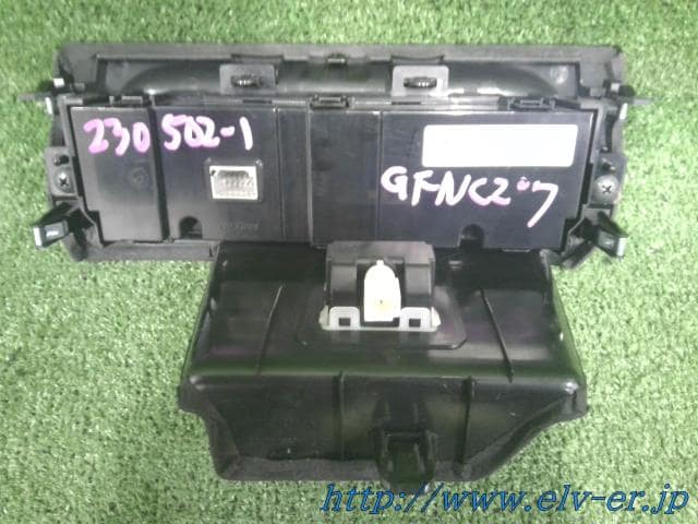 A/C Control Panel NISSAN Serena 2016 DAA-GFNC27 — photo 5
