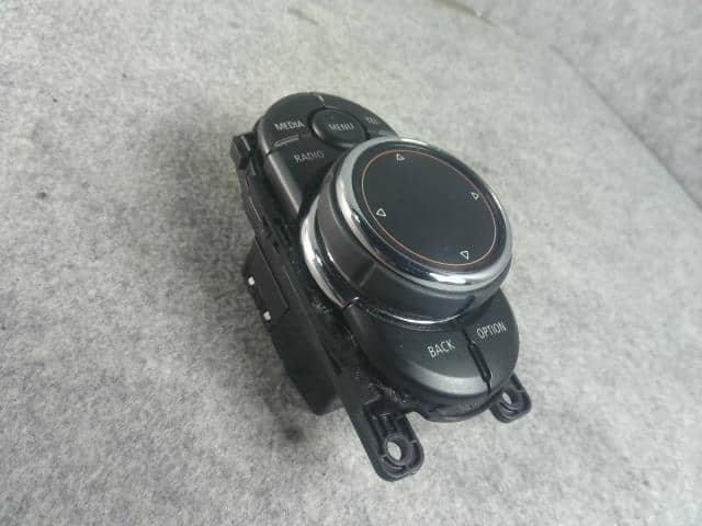 Switch BMW Bmw mini_ 2014 DBA-XM15 65829866933 — photo 1