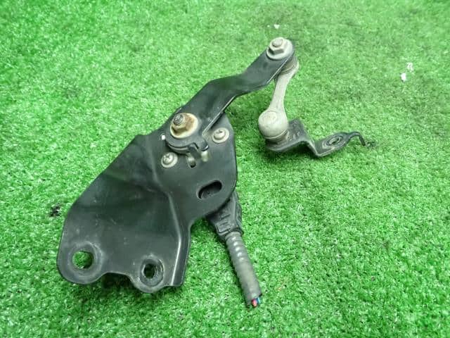 Air Suspension Level Sensor SUZUKI Swift 2018 CBA-ZC33S 3864052R00 — photo 2