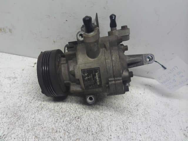 A/C Compressor SUZUKI Solio 2011 DBA-MA15S AKS200A205A — photo 1