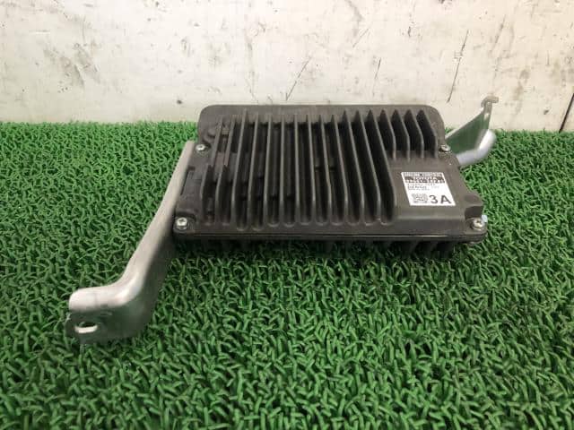 Engine Control Unit TOYOTA Crown 2019 3BA-ARS220 896613AF41 — photo 1