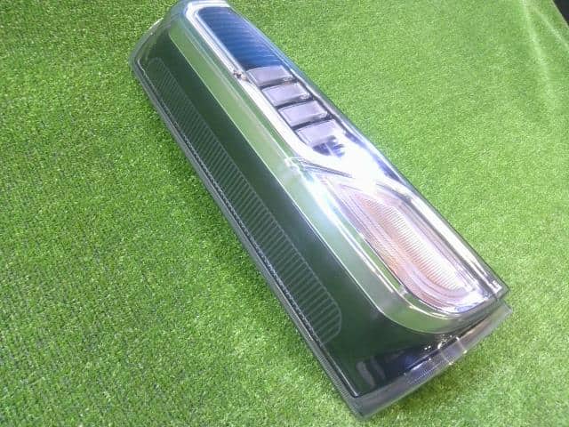 Left Tail Light SUZUKI Spacia 2017 DAA-MK53S 3567079R50 — photo 2