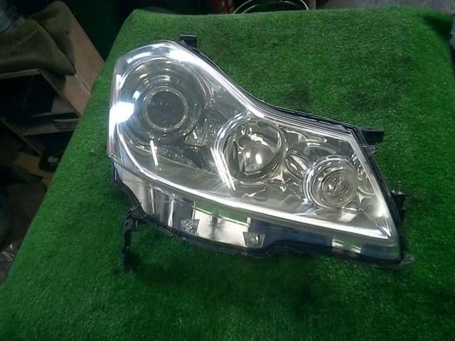 Right Headlight NISSAN Fuga 2006 CBA-Y50 — photo 1