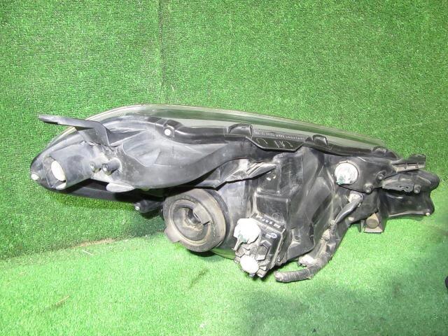 Right Headlight TOYOTA Vitz 2015 DBA-NSP135 — photo 4
