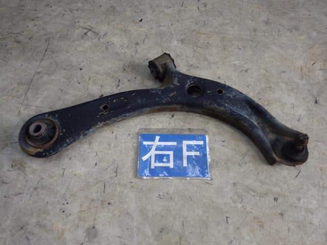 Front Right Lower Control Arm HONDA Life 2008 DBA-JB5 — photo 1