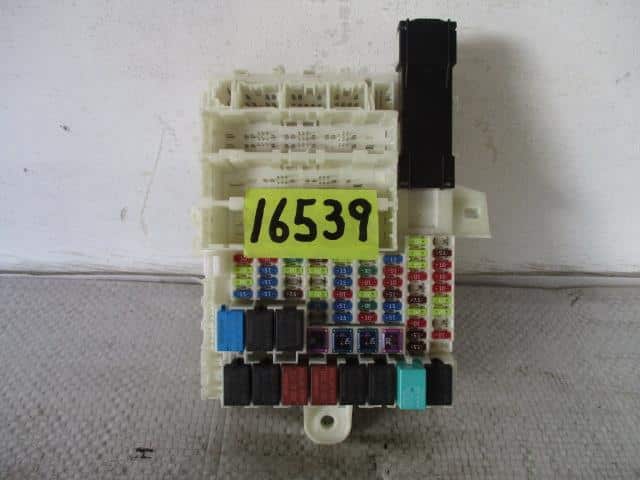 Fuse Box HONDA Freed 2009 DBA-GB3 — photo 1