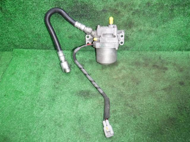 Pumps MAZDA Premacy 2012 DBA-CWEFW — photo 1