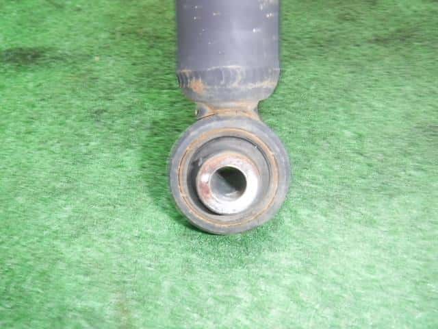 Rear Right Shock Absorber NISSAN Serena 2012 DBA-FC26 — photo 3